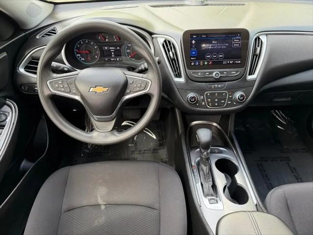 2022 Chevrolet Malibu FWD LT