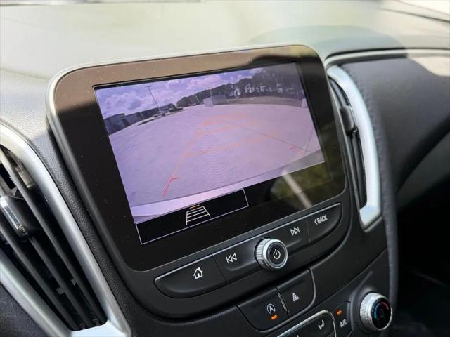 2022 Chevrolet Malibu FWD LT