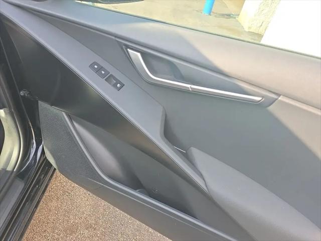 2024 Kia Niro LX