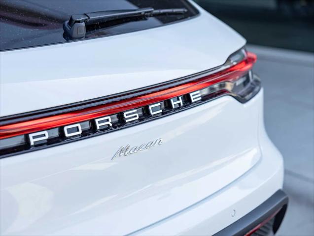 2026 Porsche Macan Macan