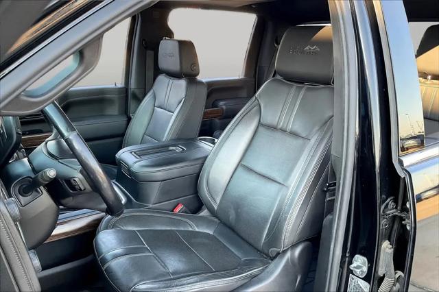 2020 Chevrolet Silverado 3500HD 4WD Crew Cab Long Bed High Country