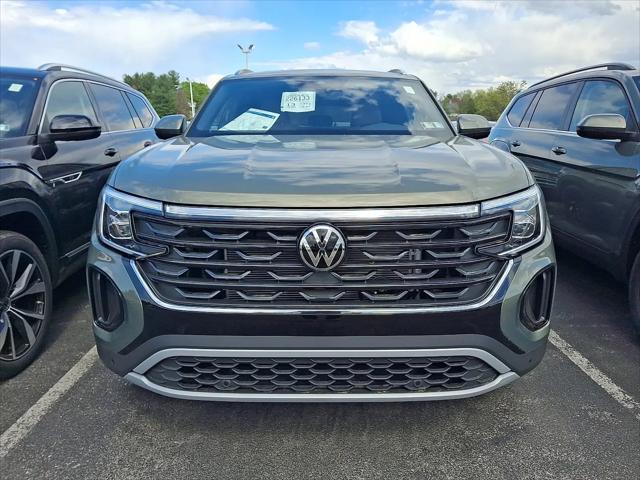 2026 Volkswagen Atlas Cross Sport SE with Technology