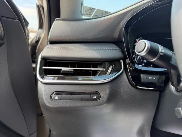 2025 INFINITI QX60 LUXE AWD