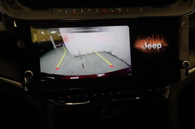 2026 Jeep Grand Cherokee Altitude 4x4