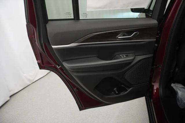 2026 Jeep Grand Cherokee Altitude 4x4