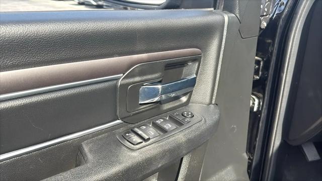 2024 Ram 1500 Classic Warlock Crew Cab 4x4 5'7" Box