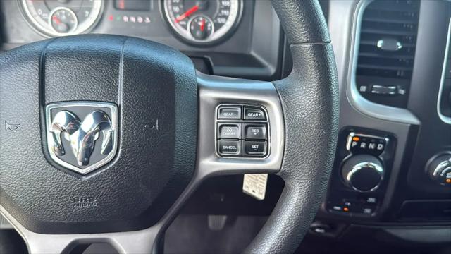 2024 Ram 1500 Classic Warlock Crew Cab 4x4 5'7" Box