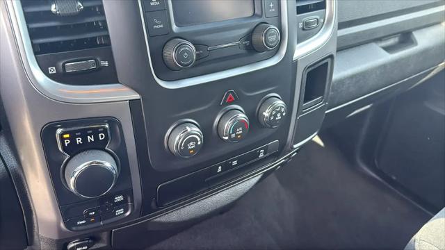 2024 Ram 1500 Classic Warlock Crew Cab 4x4 5'7" Box