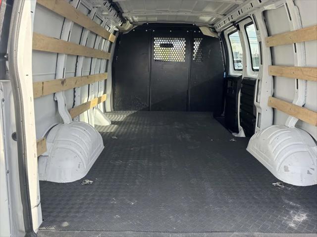 2024 Chevrolet Express Cargo Van RWD 2500 Regular Wheelbase WT