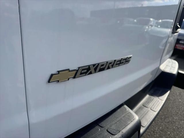2024 Chevrolet Express Cargo Van RWD 2500 Regular Wheelbase WT