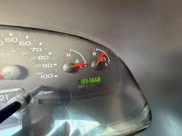 2006 Ford E-350 Cutaway E-350