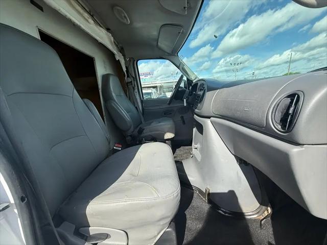 2006 Ford E-350 Cutaway E-350