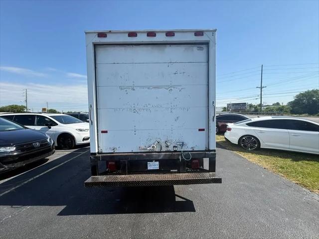 2006 Ford E-350 Cutaway E-350