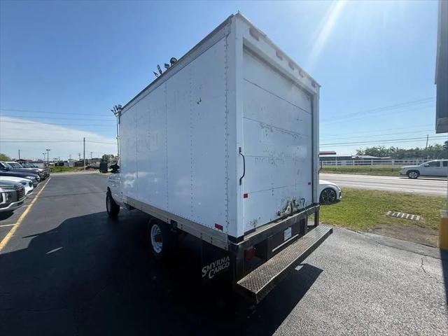2006 Ford E-350 Cutaway E-350