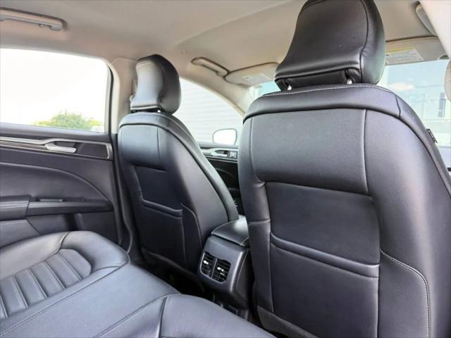 2018 Ford Fusion Hybrid SE