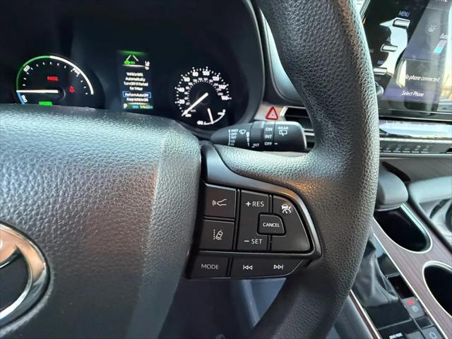 2024 Toyota Sienna LE