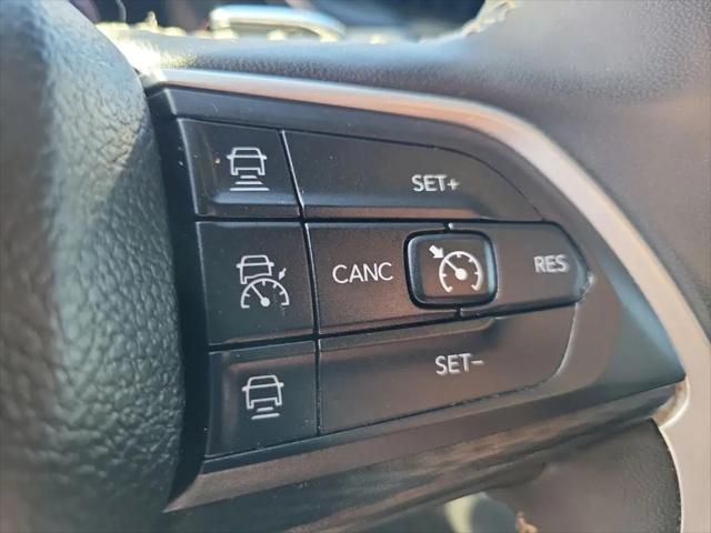 2023 Jeep Grand Cherokee L Altitude 4x4