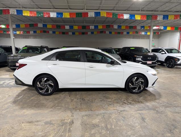 2025 Hyundai Elantra SEL Sport 2025 Hyundai Elantra SEL Sport