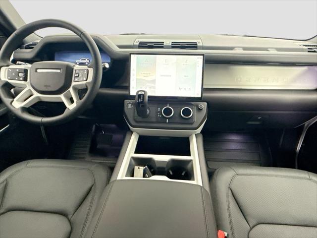 2026 Land Rover Defender P400 X-Dynamic SE