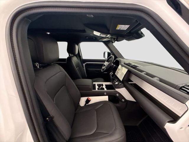 2026 Land Rover Defender P400 X-Dynamic SE