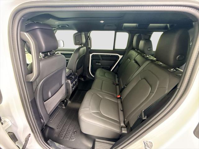 2026 Land Rover Defender P400 X-Dynamic SE