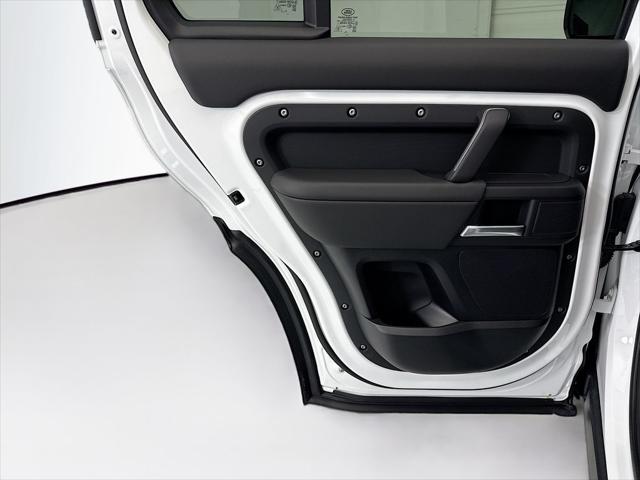 2026 Land Rover Defender P400 X-Dynamic SE