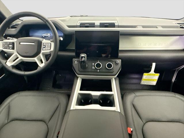 2026 Land Rover Defender P400 X-Dynamic SE