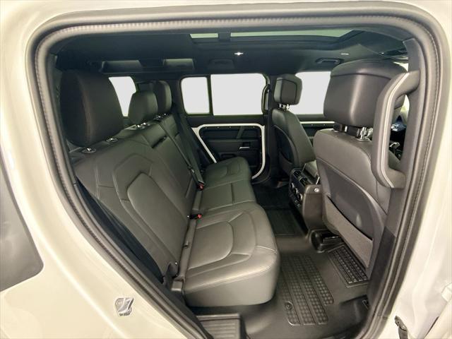 2026 Land Rover Defender P400 X-Dynamic SE