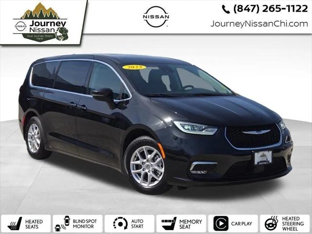 2023 Chrysler Pacifica Touring L for sale in Lake Villa, IL