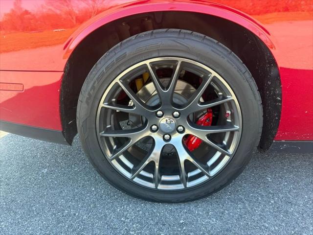 2015 Dodge Challenger SRT 392