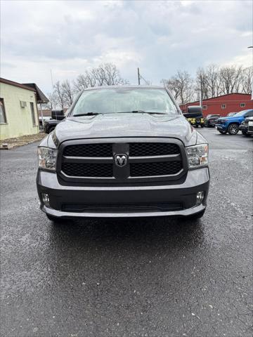 2018 RAM 1500 Express Quad Cab 4x4 64 Box