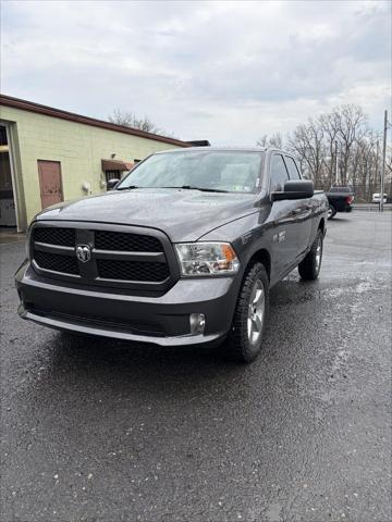 2018 RAM 1500 Express Quad Cab 4x4 64 Box