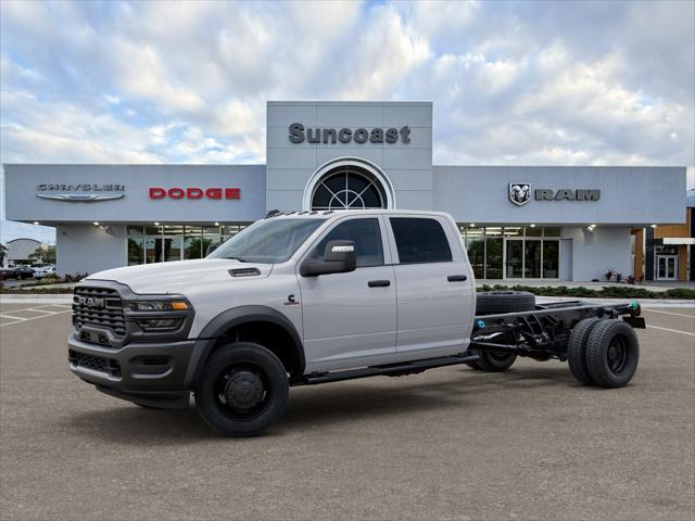 2026 RAM Ram 5500 Chassis Cab RAM 5500 TRADESMAN CHASSIS CREW CAB 4X4 84 CA