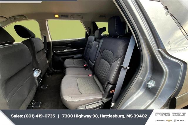 2025 Nissan Pathfinder SV FWD