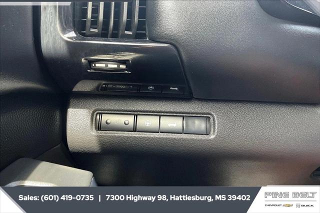 2025 Nissan Pathfinder SV FWD