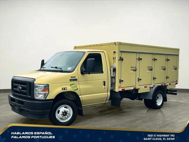 2022 Ford E-450 Cutaway Base