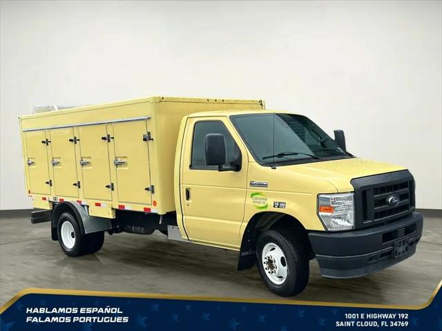 2022 Ford E-450 Cutaway Base