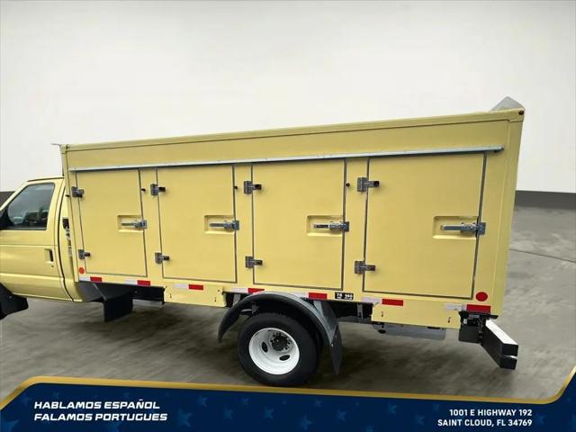 2022 Ford E-450 Cutaway Base