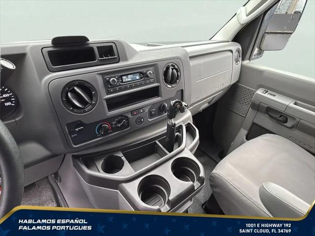 2022 Ford E-450 Cutaway Base