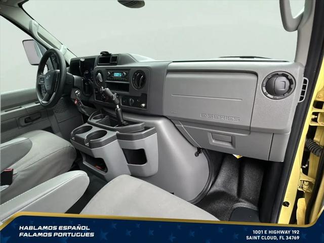2022 Ford E-450 Cutaway Base