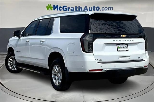 2025 Chevrolet Suburban 4WD LT
