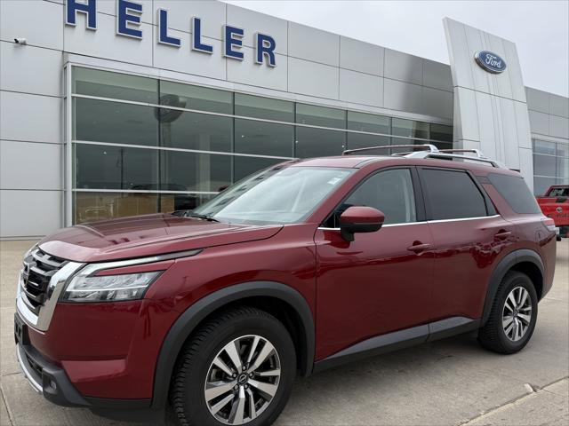 2022 Nissan Pathfinder SL 4WD