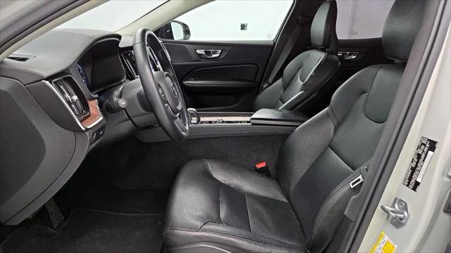 2022 Volvo S60 B5 Inscription