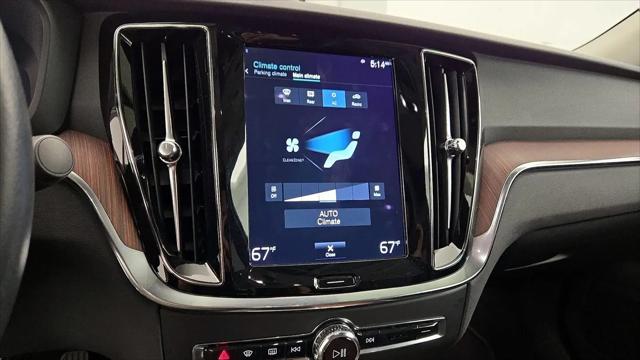 2022 Volvo S60 B5 Inscription