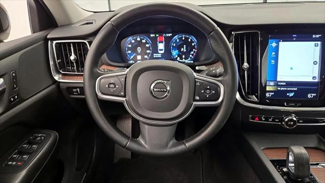 2022 Volvo S60 B5 Inscription