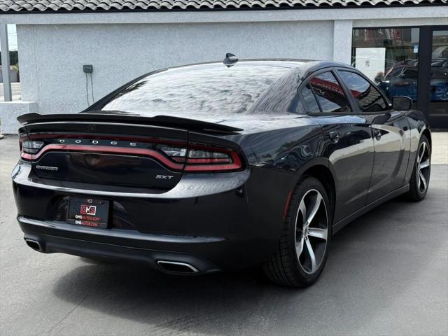 2017 Dodge Charger SXT RWD