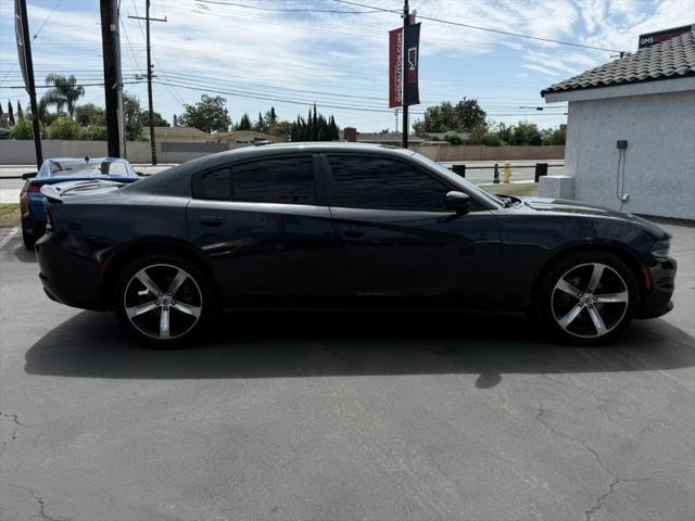 2017 Dodge Charger SXT RWD