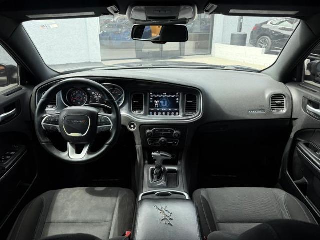 2017 Dodge Charger SXT RWD