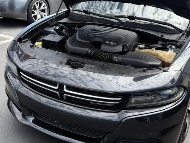 2017 Dodge Charger SXT RWD
