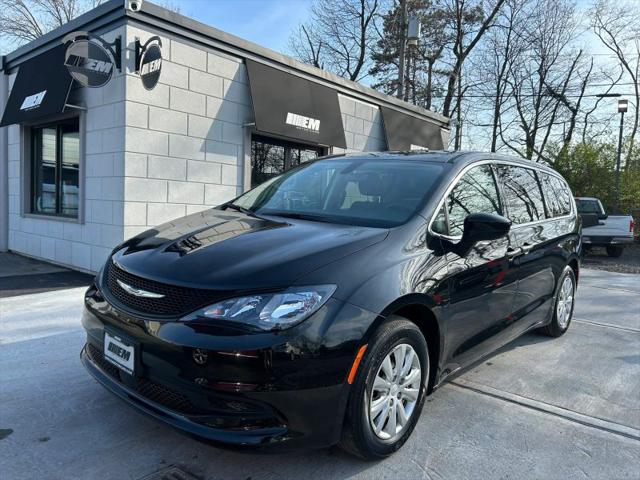 2021 Chrysler Voyager L